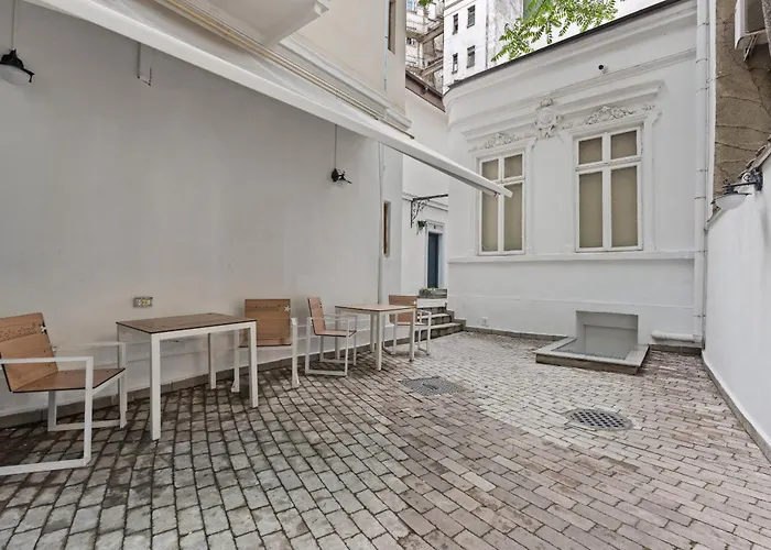 Continetal Little * Bucureşti