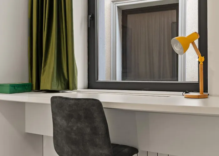 Continetal Little Βουκουρέστι